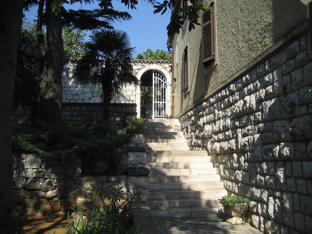 Adria Beach Guest House Novi Vinodolski Rum bild